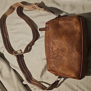 NWOT Vegan Leather Bostenten Nola aTriple Zip Crossbody